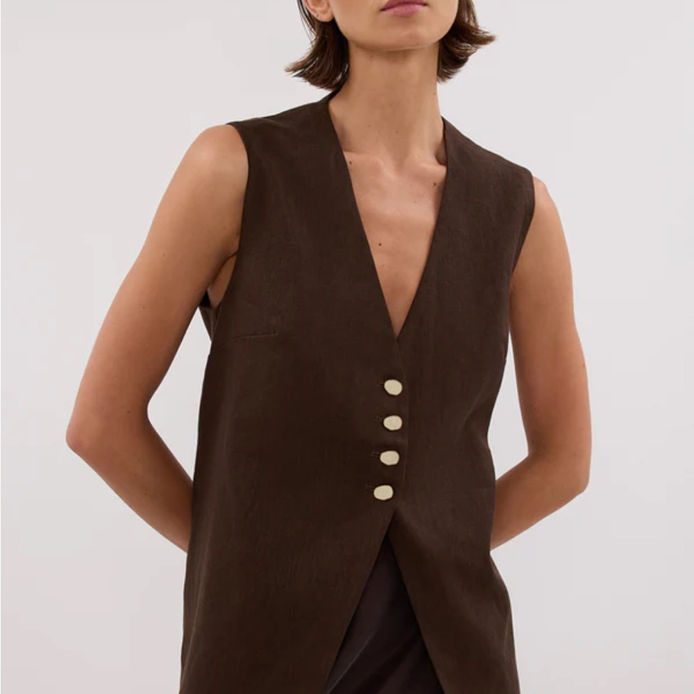 KNOX BITTER CHOC LINEN VEST